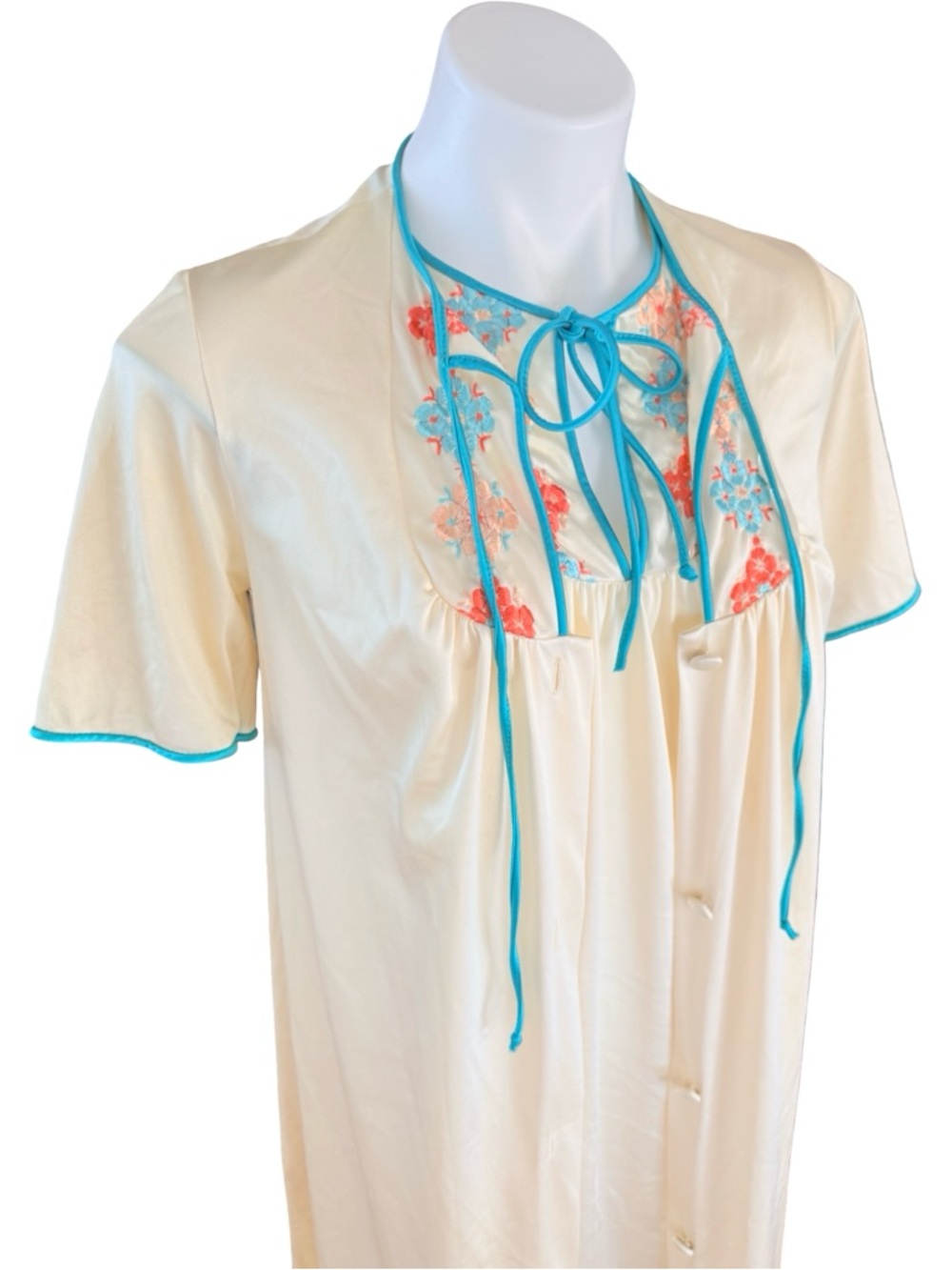 Vintage JCPenney Nylon Peignoir Set XS Cream Embroidered Floral Robe Gown - Picture 5 of 8